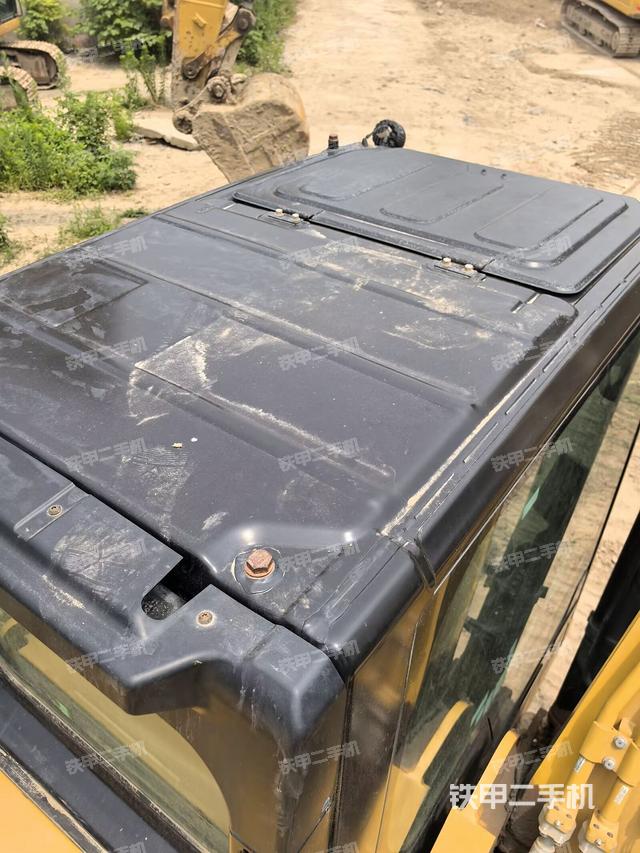 駕駛室頂部（整機(jī)外觀）