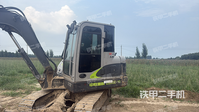 驾驶室整体（整机外观）