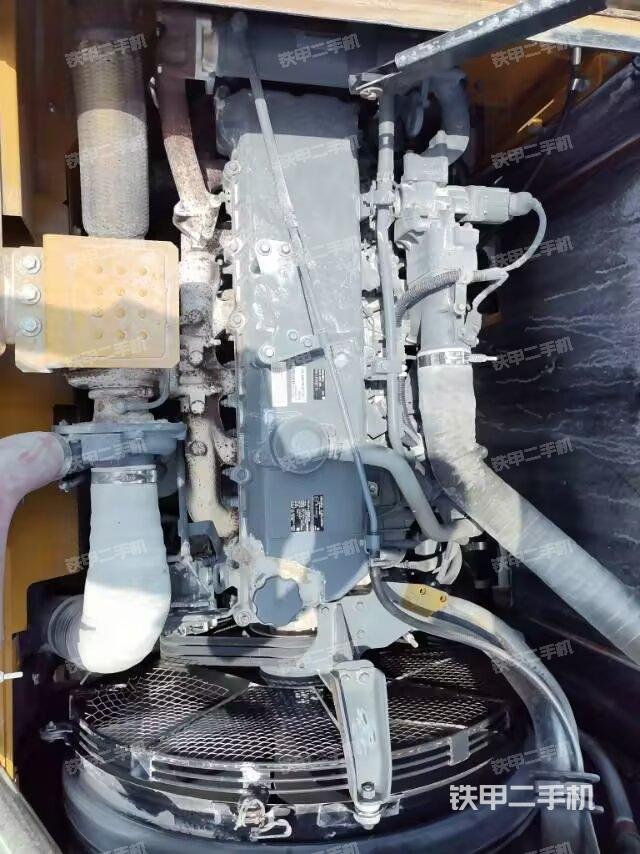 发动机室（上车部件）