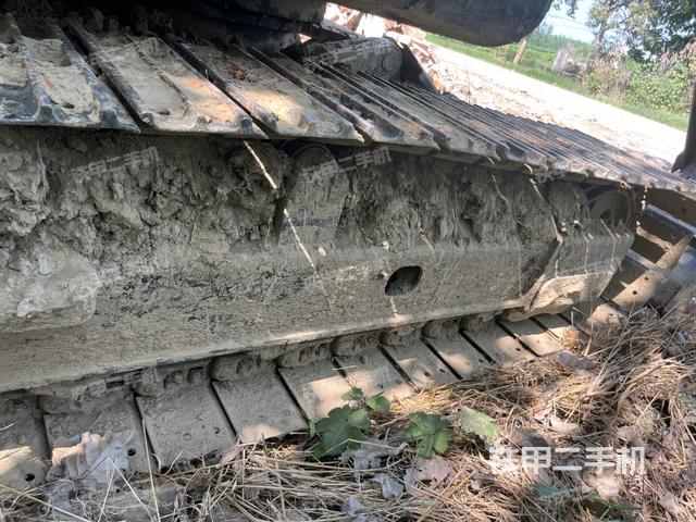 單側(cè)履帶整體（整機(jī)外觀）