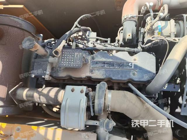 发动机整体俯视（整机外观）