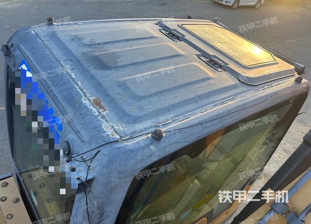 駕駛室頂部（整機(jī)外觀）