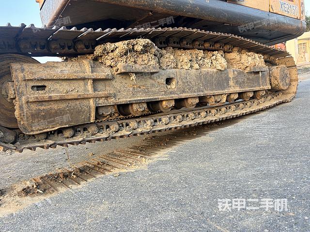 單側(cè)履帶整體（整機(jī)外觀）