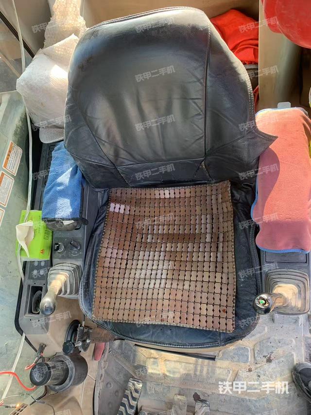 驾驶室整体（整机外观）