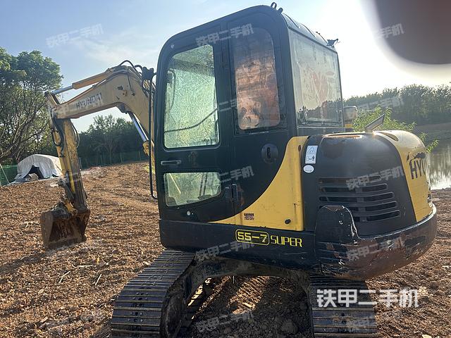 现代R55-7S挖掘机