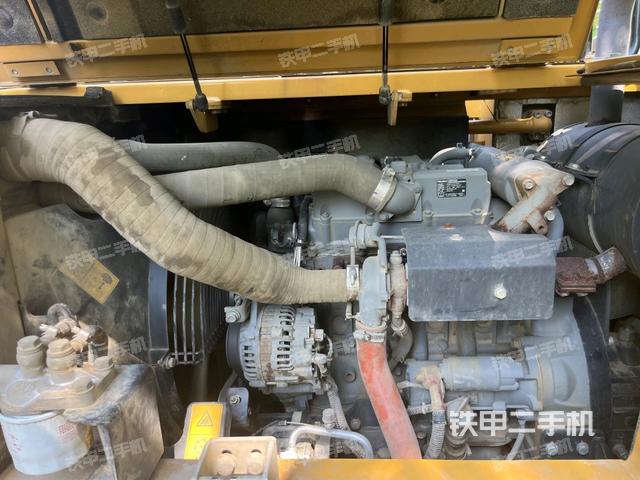 發(fā)動機(jī)整體俯視（整機(jī)外觀）