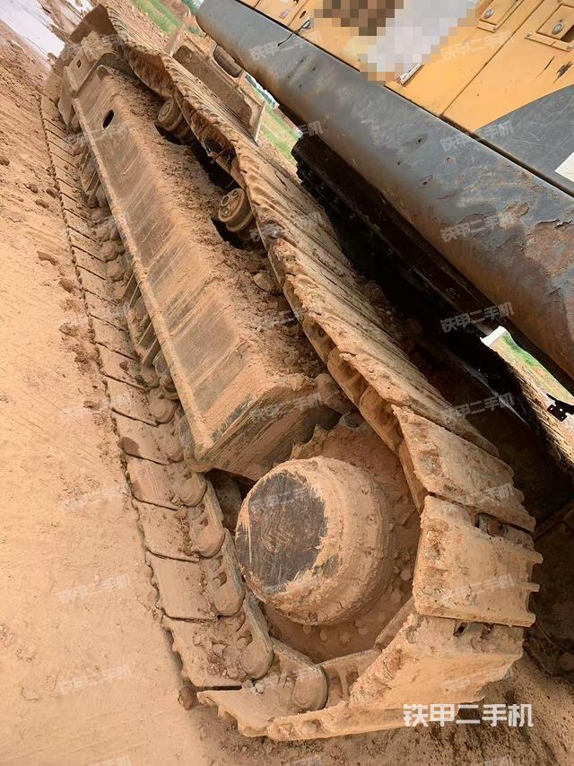 单侧履带整体（整机外观）