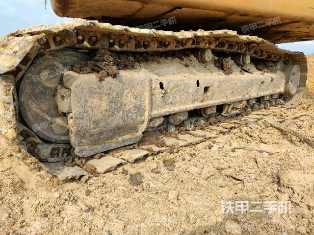 左側(cè)履帶整體?（行走機(jī)構(gòu)）