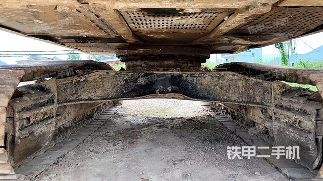 大臂根部 斜视（工作和回转装置）