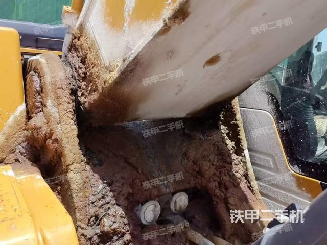 大臂根部 斜视（工作和回转装置）