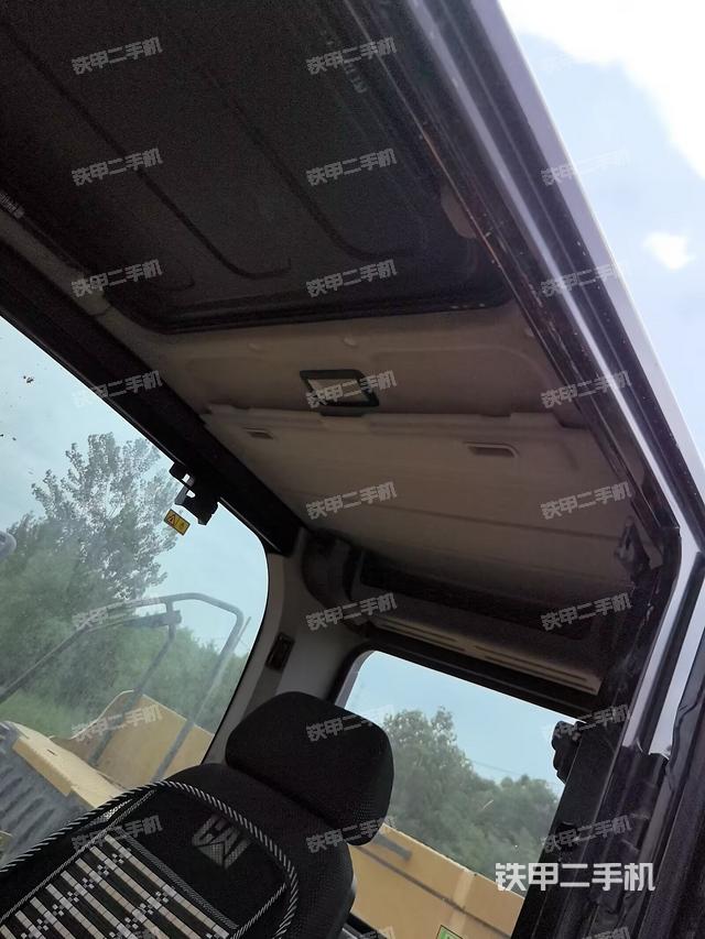 驾驶室整体（整机外观）