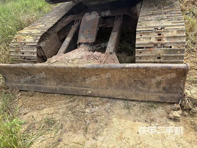 转盘和下车架正前（工作和回转装置）