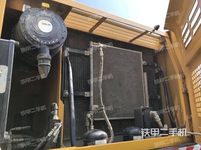 散熱器正面（大件艙室）