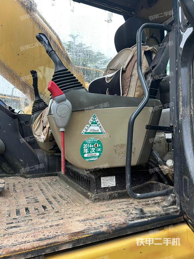 驾驶室整体（整机外观）