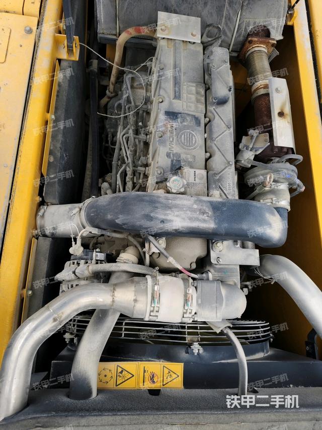 發(fā)動(dòng)機(jī)室（上車部件）