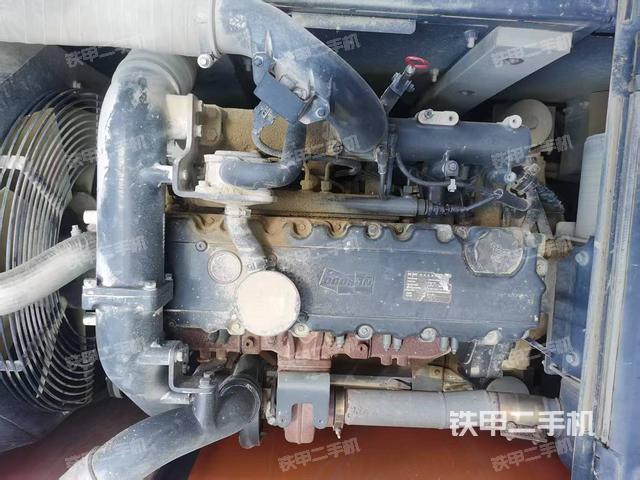 发动机整体俯视（整机外观）