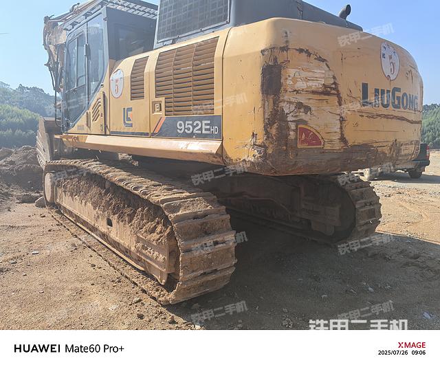 駕駛室整體（整機(jī)外觀）