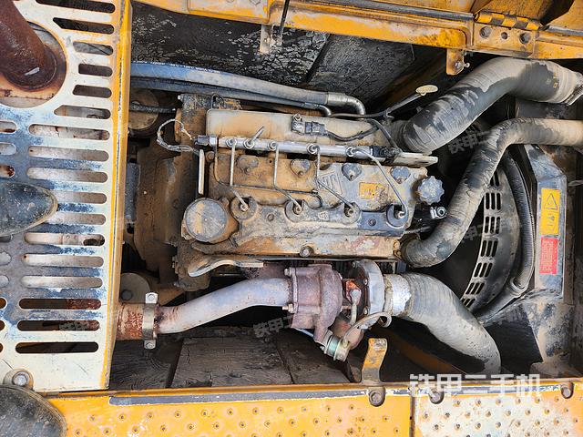 發(fā)動機整體俯視（整機外觀）