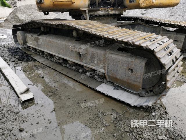 右側(cè)履帶整體（行走機(jī)構(gòu)）