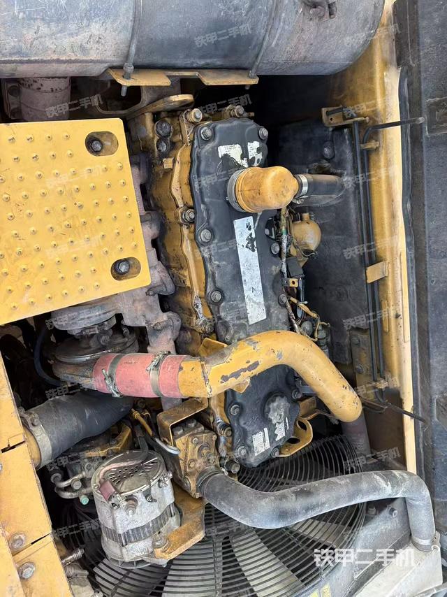 发动机整体俯视（整机外观）