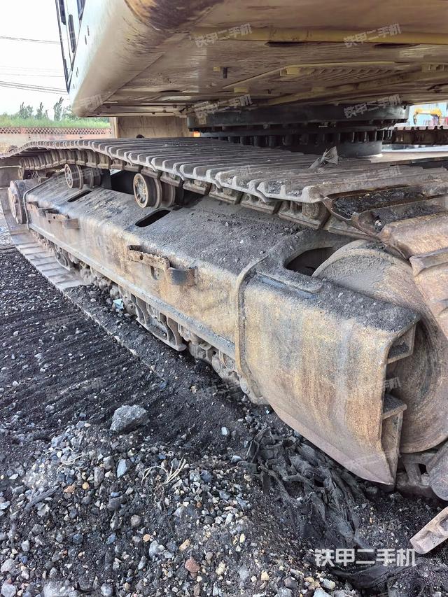 单侧履带整体（整机外观）