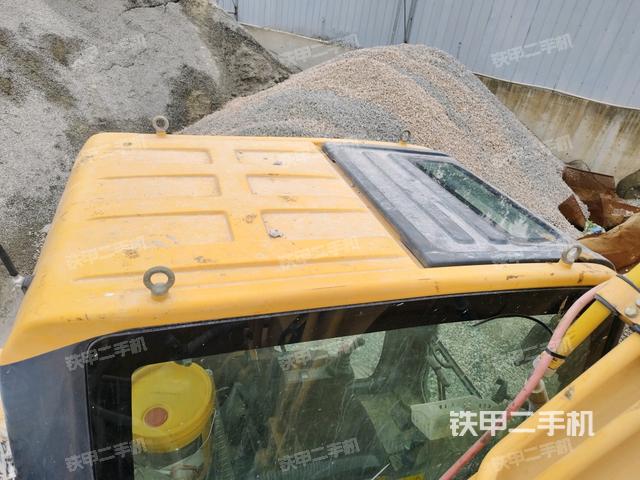 駕駛室頂部俯視（上車部件）