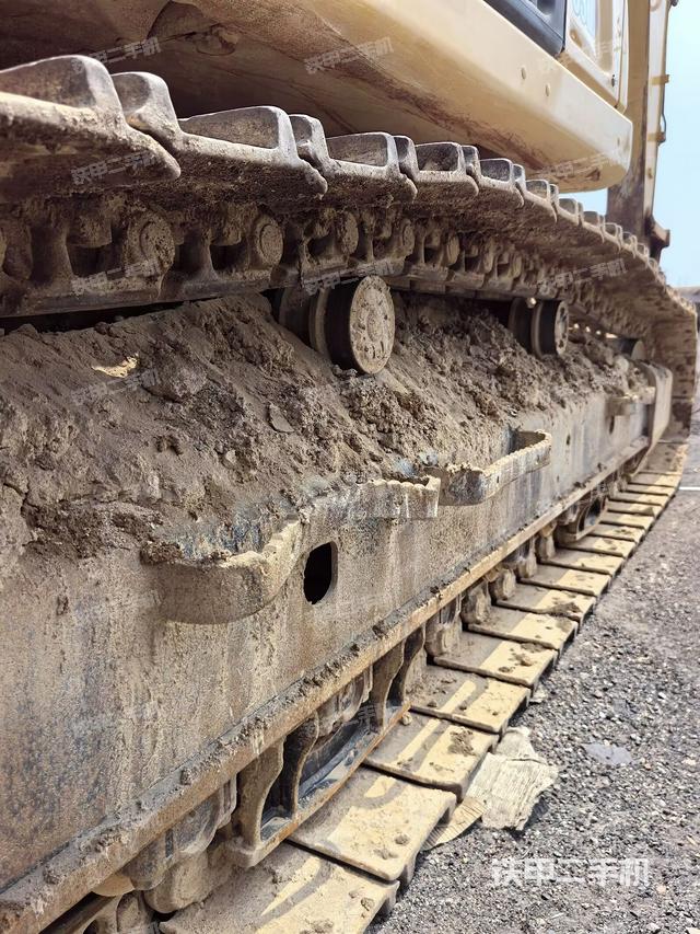 单侧履带整体（整机外观）