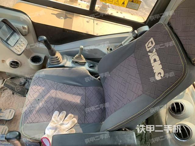 驾驶室整体（整机外观）