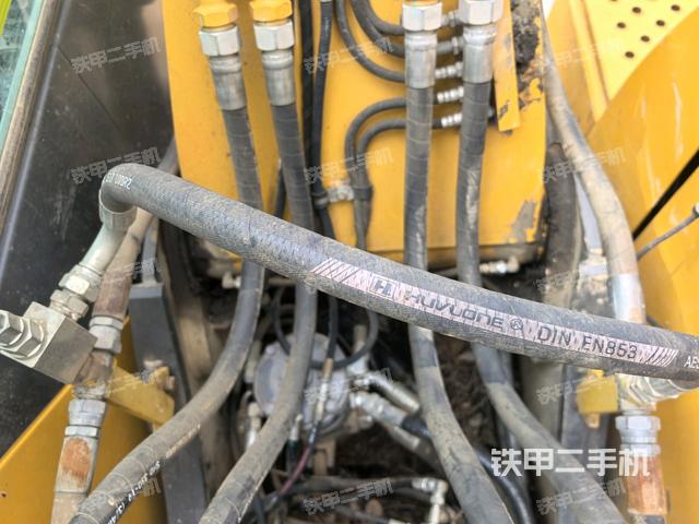 回轉(zhuǎn)馬達(dá)（上車部件）