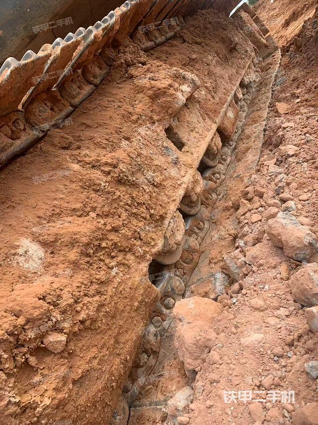 单侧履带整体（整机外观）