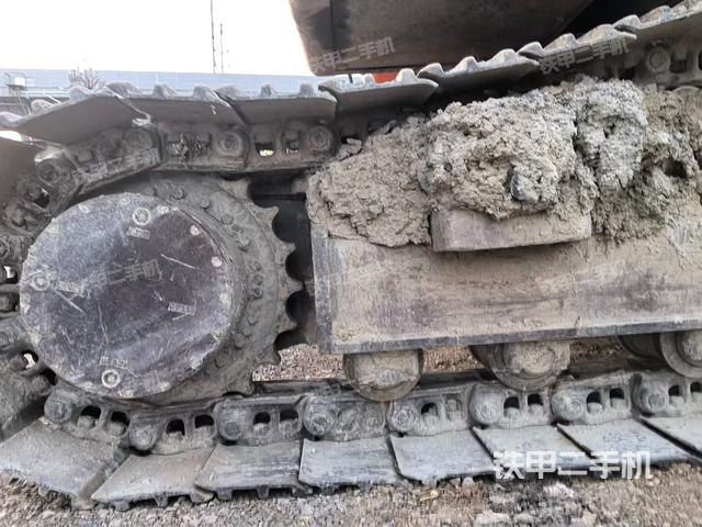 单侧履带整体（整机外观）