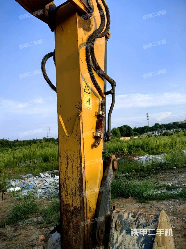 小臂整体左后（工作和回转装置）