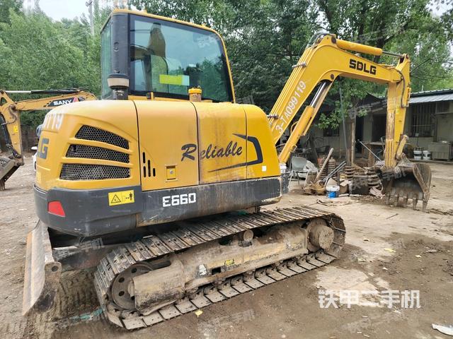 整机右后45°（整机外观）