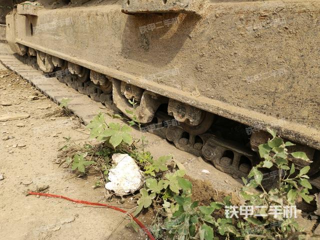 右侧行走马达盖板（行走机构）