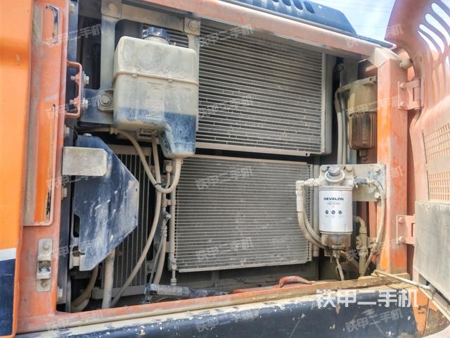 散熱器正面（大件艙室）