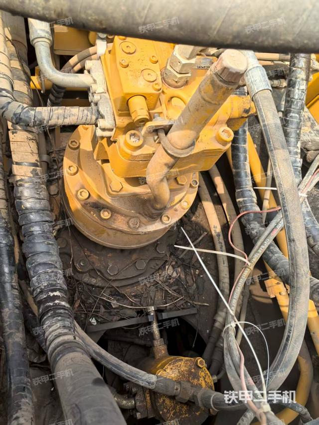 驾驶室整体（整机外观）