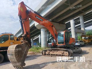 斗山DX220LC-9C挖掘機(jī)