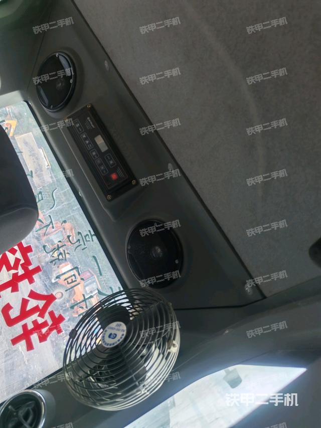 后窗玻璃角標(biāo)（駕駛室部分）