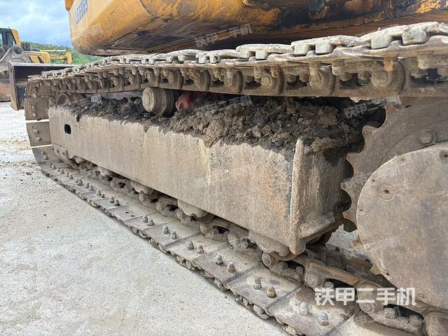 单侧履带整体（整机外观）