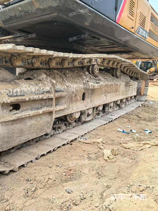 单侧履带整体（整机外观）