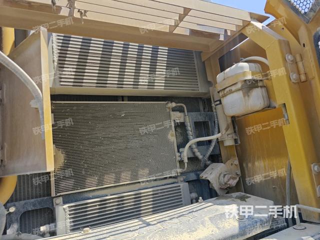 散熱器正面（大件艙室）