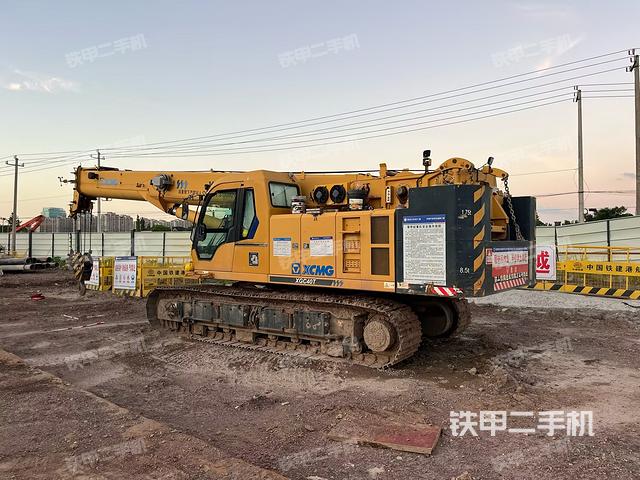 整机右侧（设备外观及核心部件）