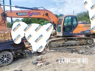 斗山DX220LC-9C挖掘机实拍图片