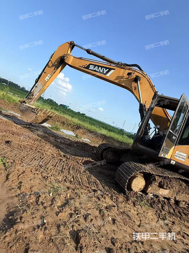 驾驶室整体（整机外观）