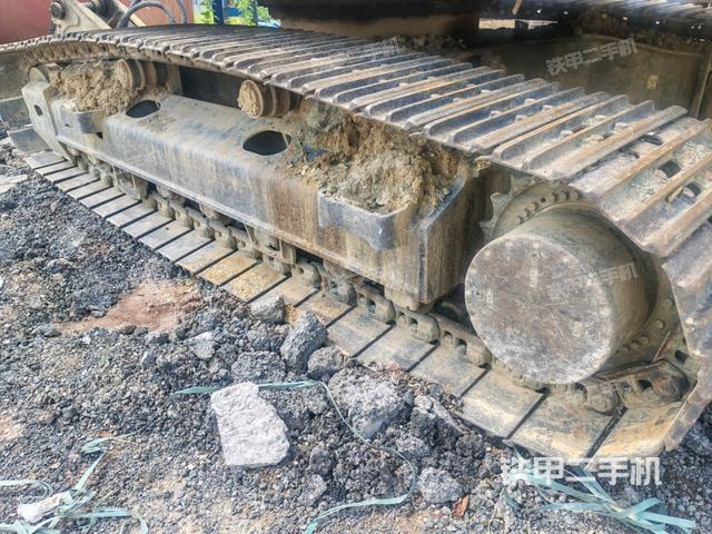 左側(cè)行走馬達(dá)蓋板（行走機(jī)構(gòu)）