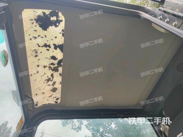 驾驶室顶部（整机外观）