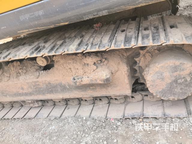 右驅(qū)動輪（行走機(jī)構(gòu)）