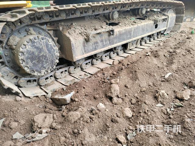 单侧履带整体（整机外观）