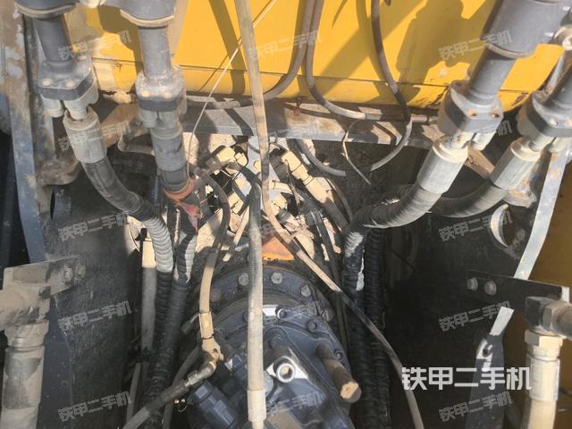 回轉(zhuǎn)馬達(dá)（上車部件）