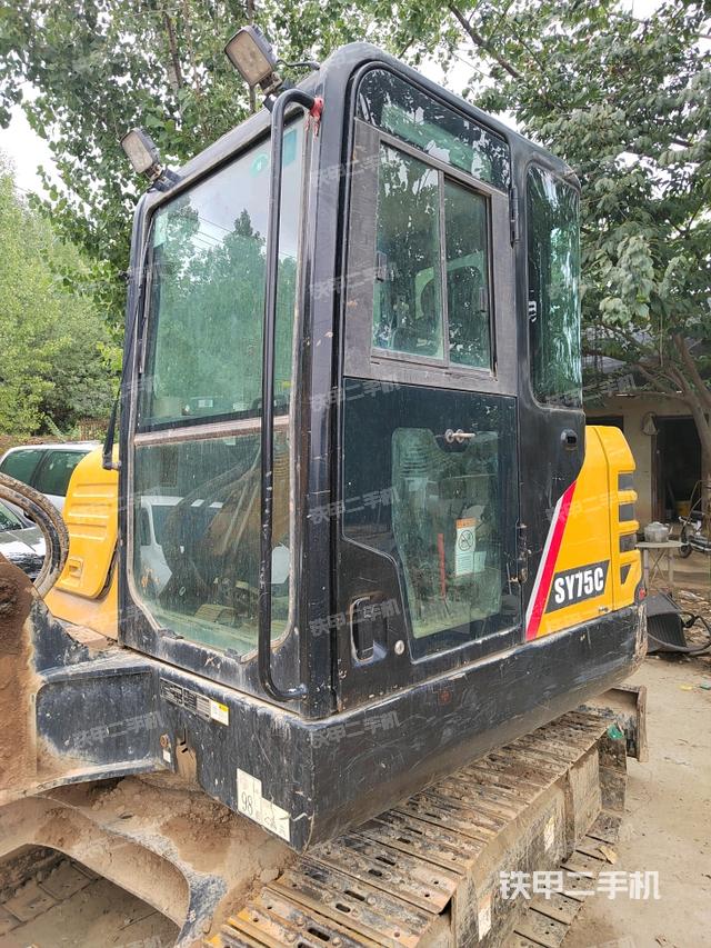 驾驶室整体（整机外观）